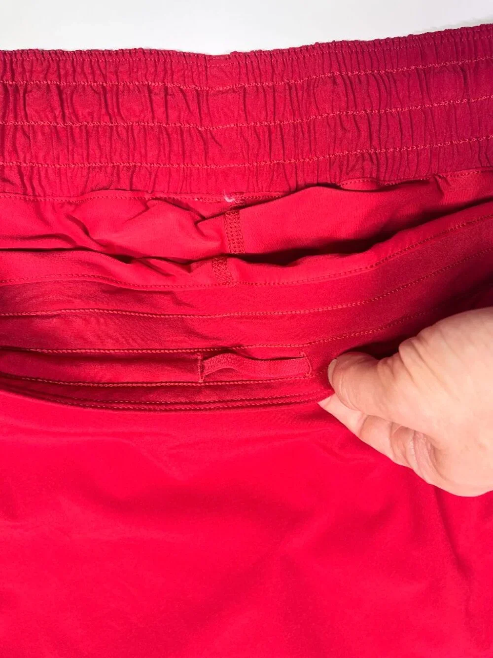 Lululemon Size 14 Hotty Hot High-Rise Skirt Shorts Lining Red W8ADFR *Flaw